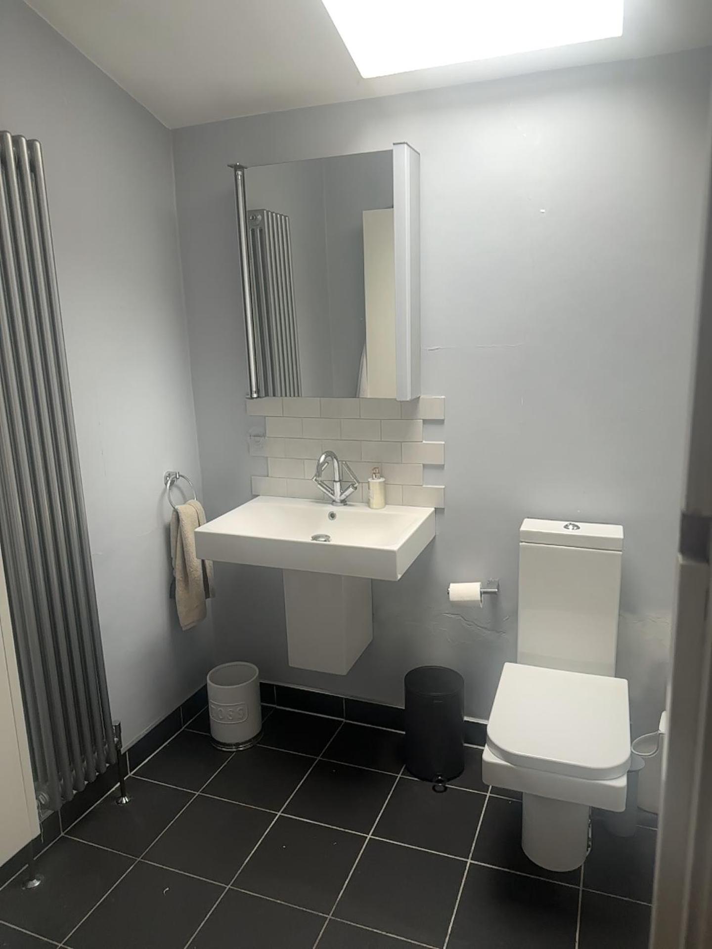 My Sky Secret Garden 1 Bedroom Лондон Екстериор снимка